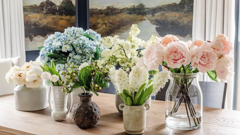 flori artificiale vs flori naturale